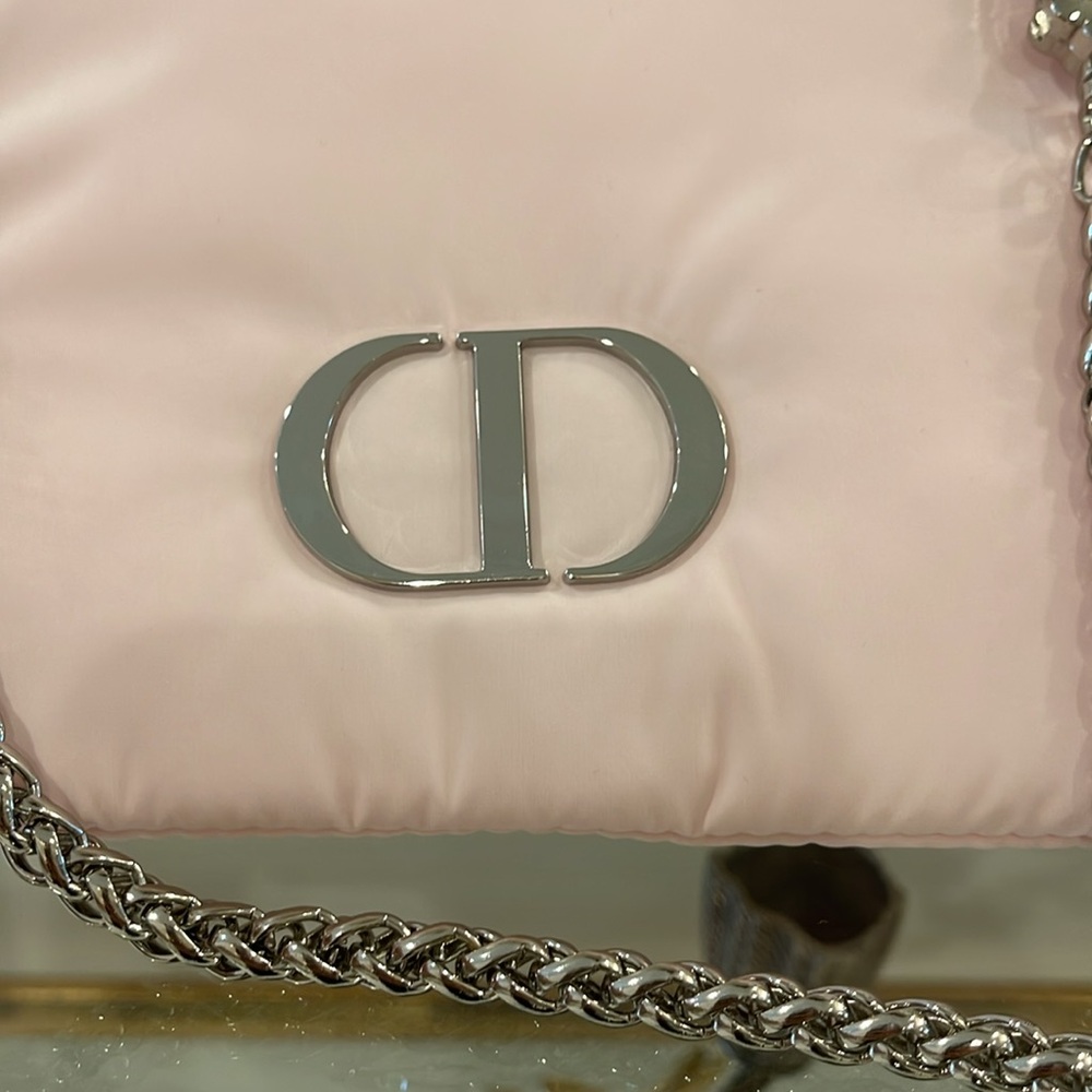 Dior Pink Clutch with Silver Chain - Picture 6 of 13